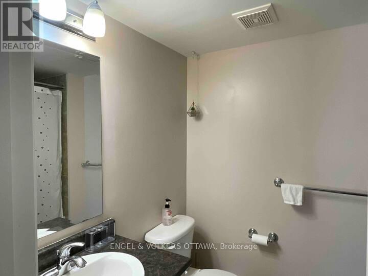 102 Paseo Private, Ottawa, Ontario  K2G 4N7 - Photo 17 - X12979140