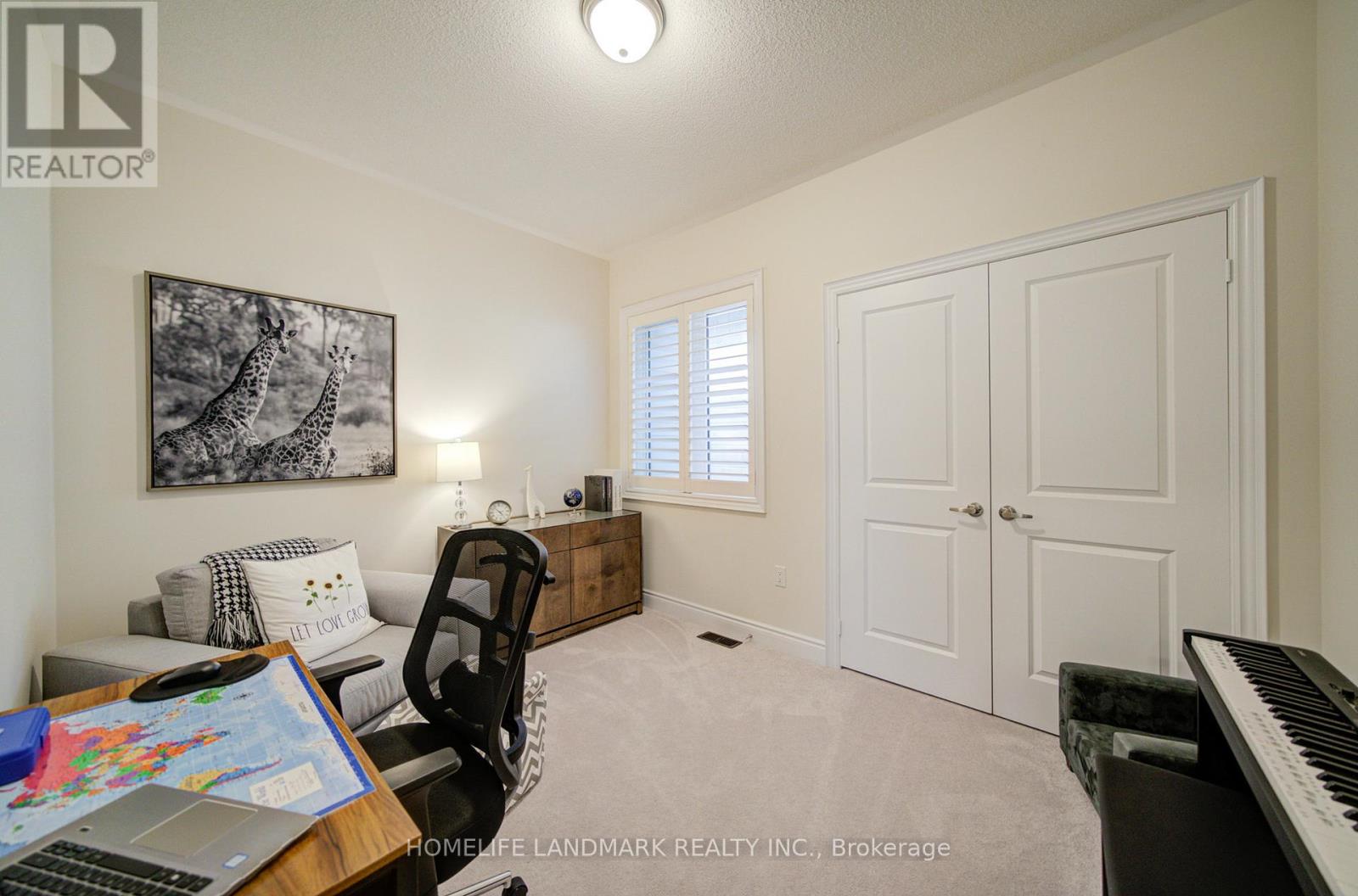 1369 Yellow Rose Circle, Oakville, Ontario  L6M 5L3 - Photo 17 - W12977154