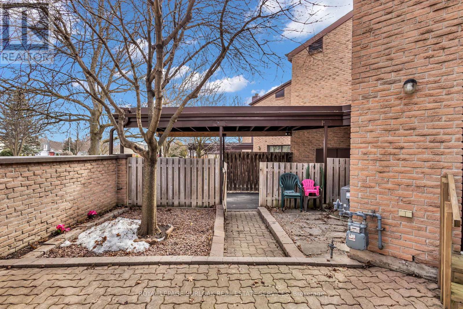 3 - 28 Underhill Crescent, Kitchener, Ontario  N2A 2S8 - Photo 27 - X12925962