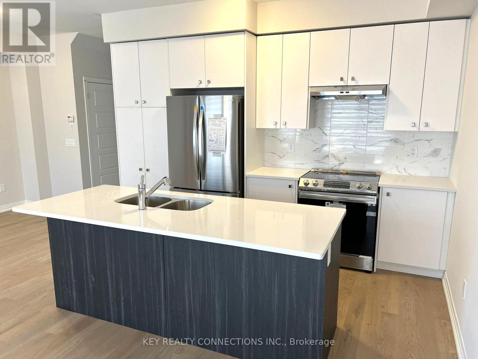 106 Yale Drive, Hamilton, Ontario  L0R 1W0 - Photo 6 - X12980962