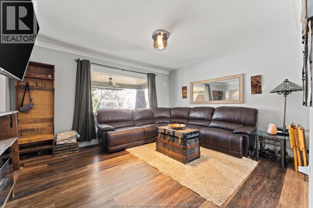 1384 Pillette, Windsor, Ontario N8Y 3B9 - Photo 5 - 26007626