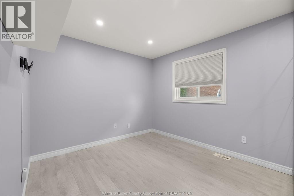 571 Banwell Road, Windsor, Ontario N8P 1J8 - Photo 14 - 26007662