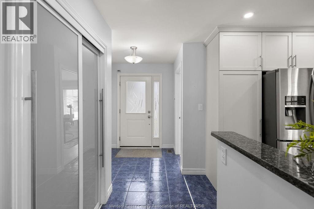 571 Banwell Road, Windsor, Ontario N8P 1J8 - Photo 5 - 26007662