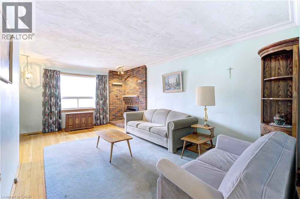 21 Dixon Road, Etobicoke, Ontario  M9P 2K9 - Photo 7 - 40812315