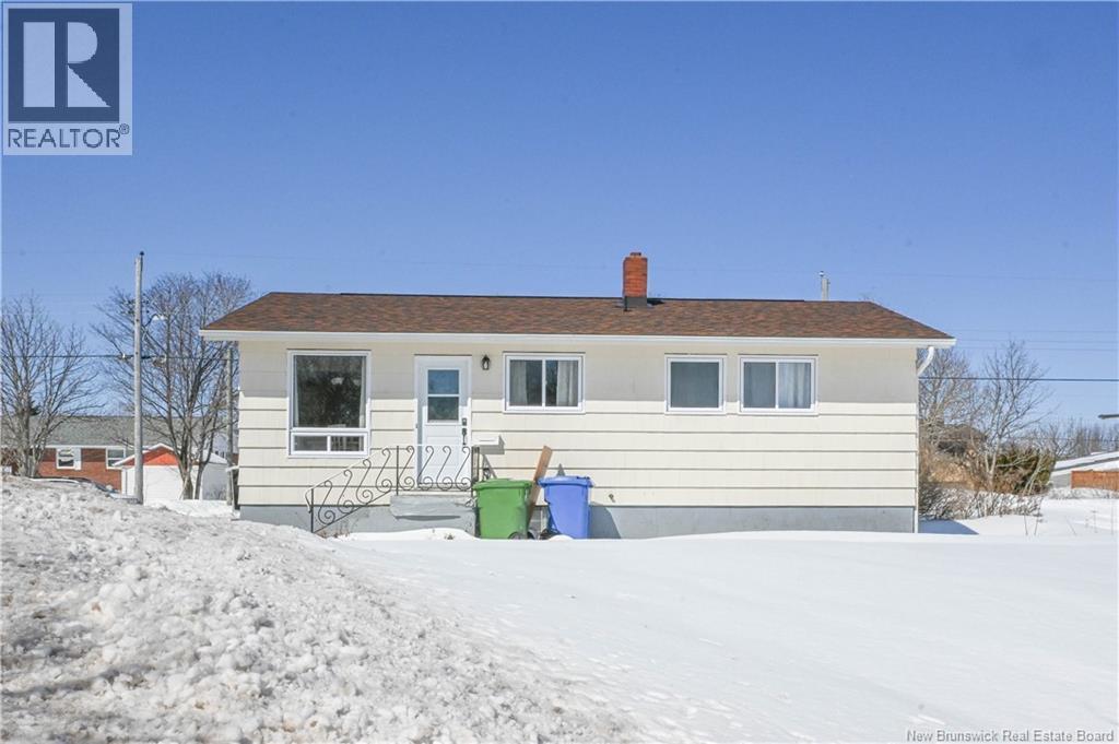 148 Des Pins Street, Shippagan, New Brunswick  E8S 1K2 - Photo 6 - NB136867