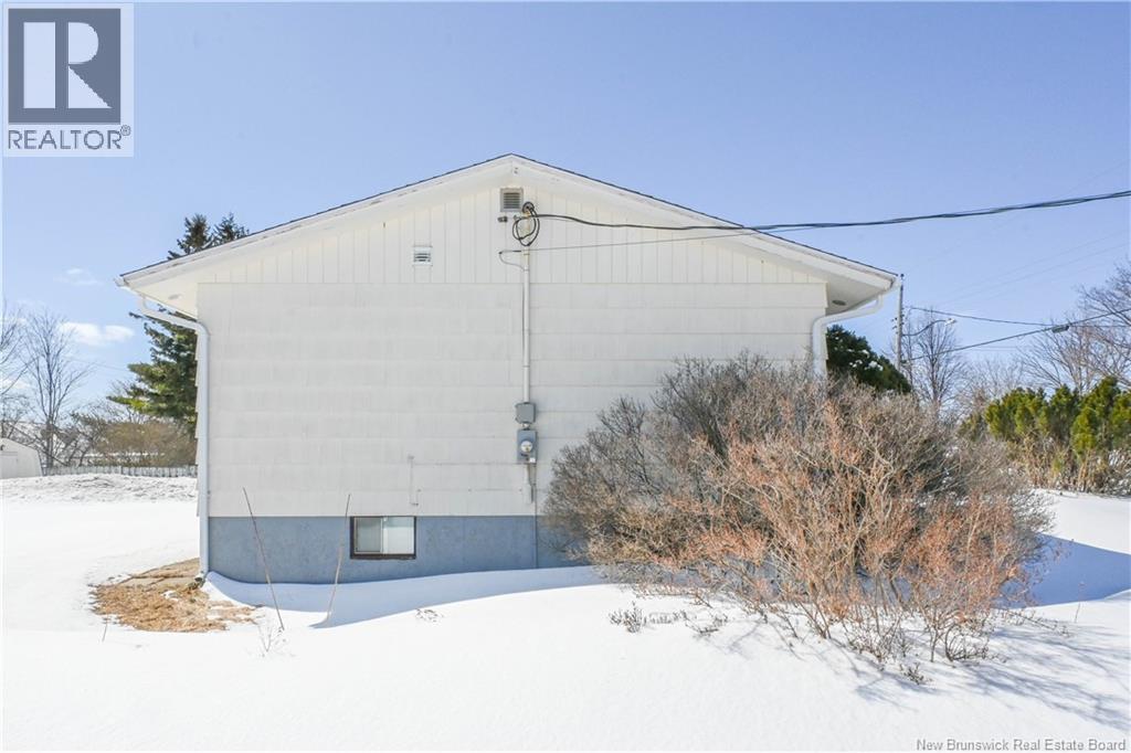 148 Des Pins Street, Shippagan, New Brunswick  E8S 1K2 - Photo 9 - NB136867