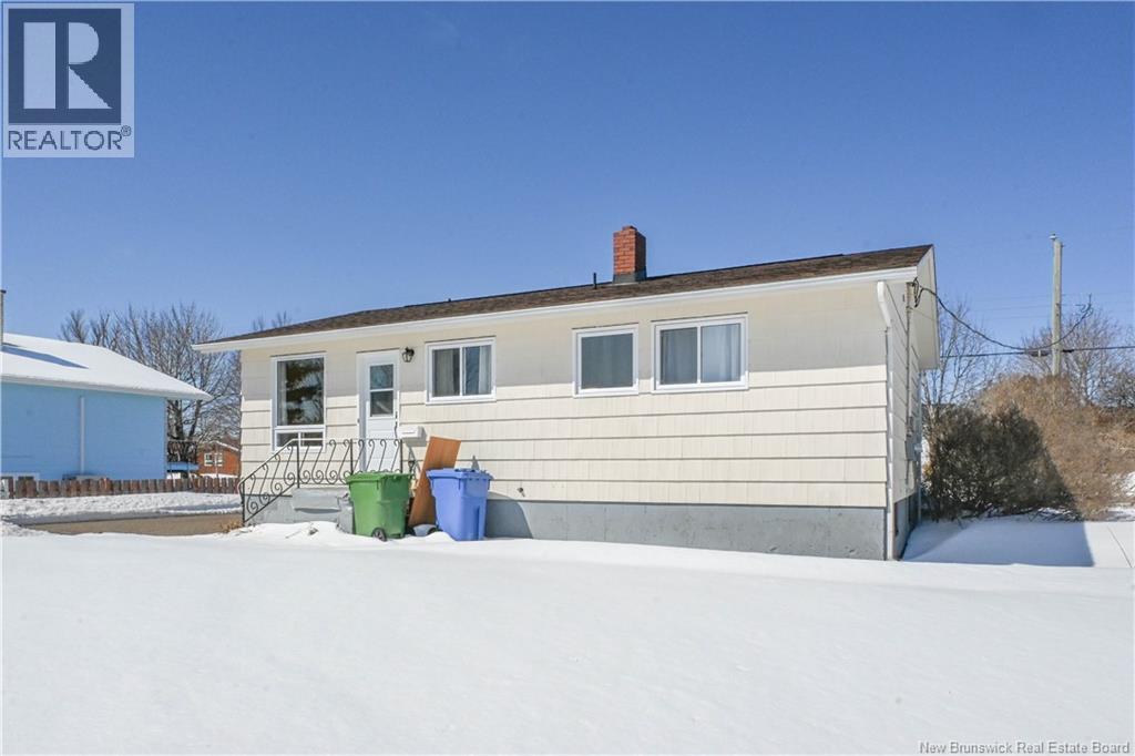 148 Des Pins Street, Shippagan, New Brunswick  E8S 1K2 - Photo 7 - NB136867