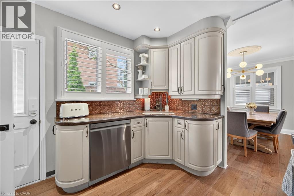 108 Owen Street, Barrie, Ontario  L4M 3H7 - Photo 13 - 40816167