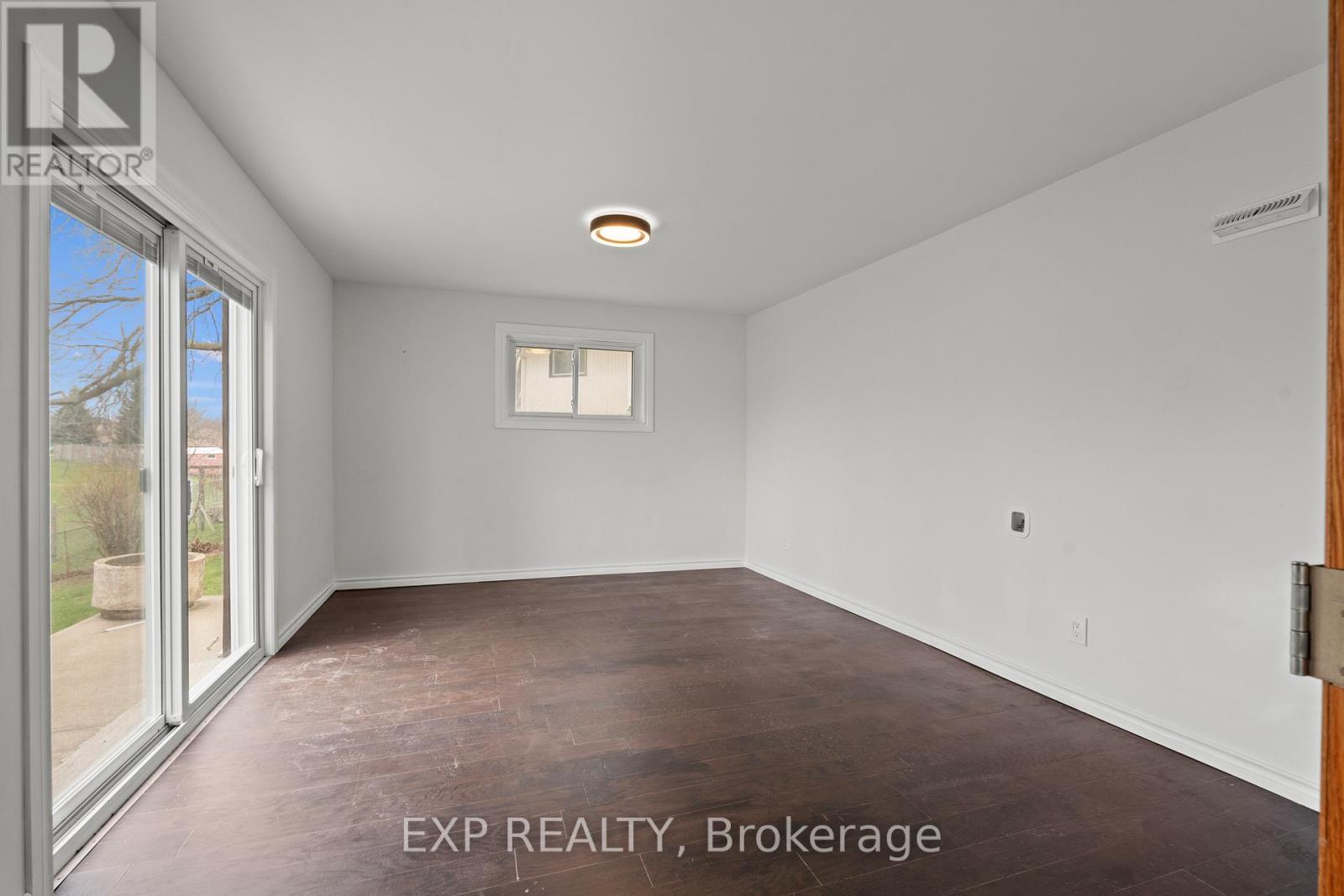 Unknown Address, ,     - Photo 10 - X12981142