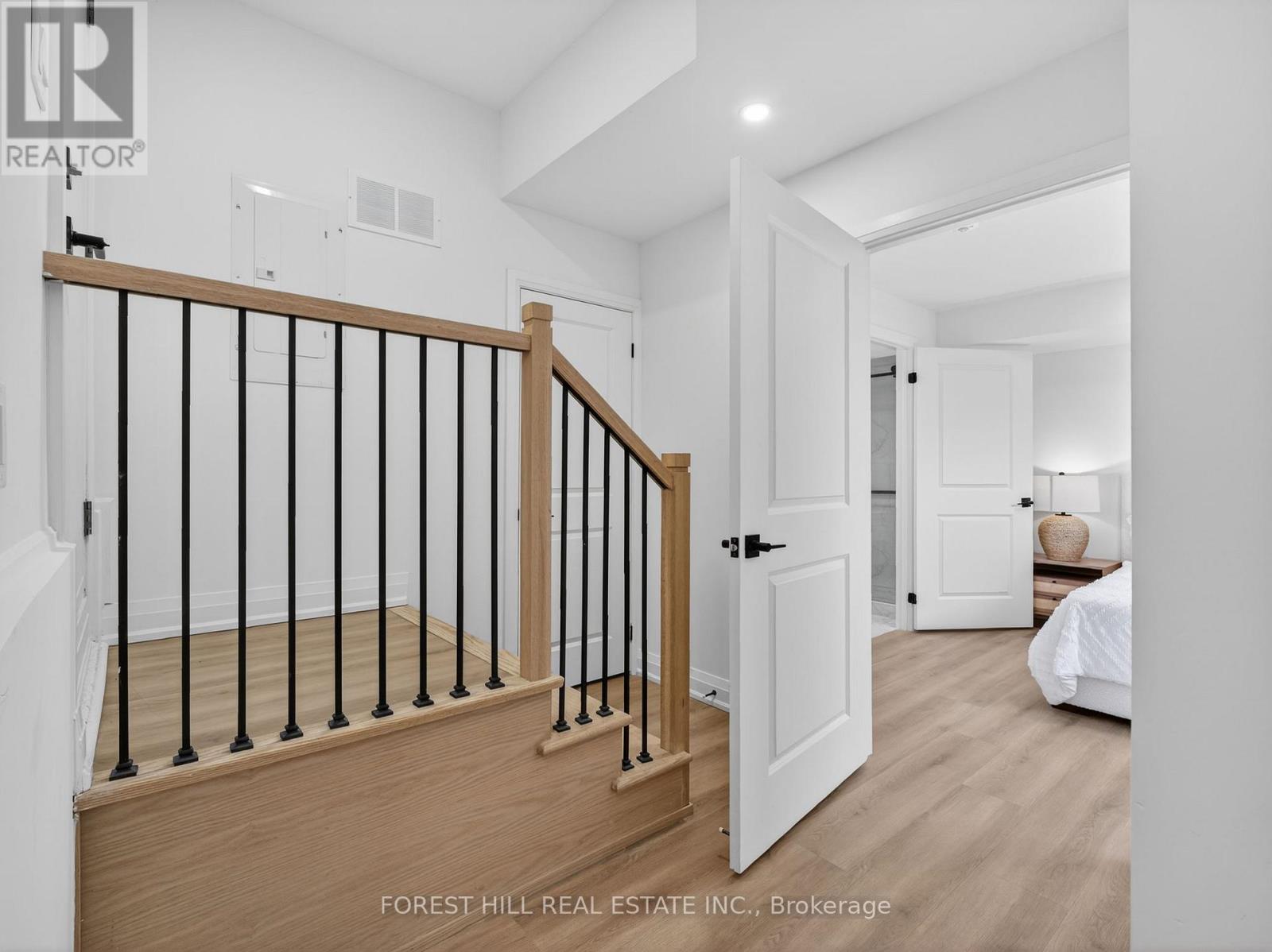 A - 1 Dunsmore Garden, Toronto, Ontario  M3H 3M1 - Photo 10 - C12932452