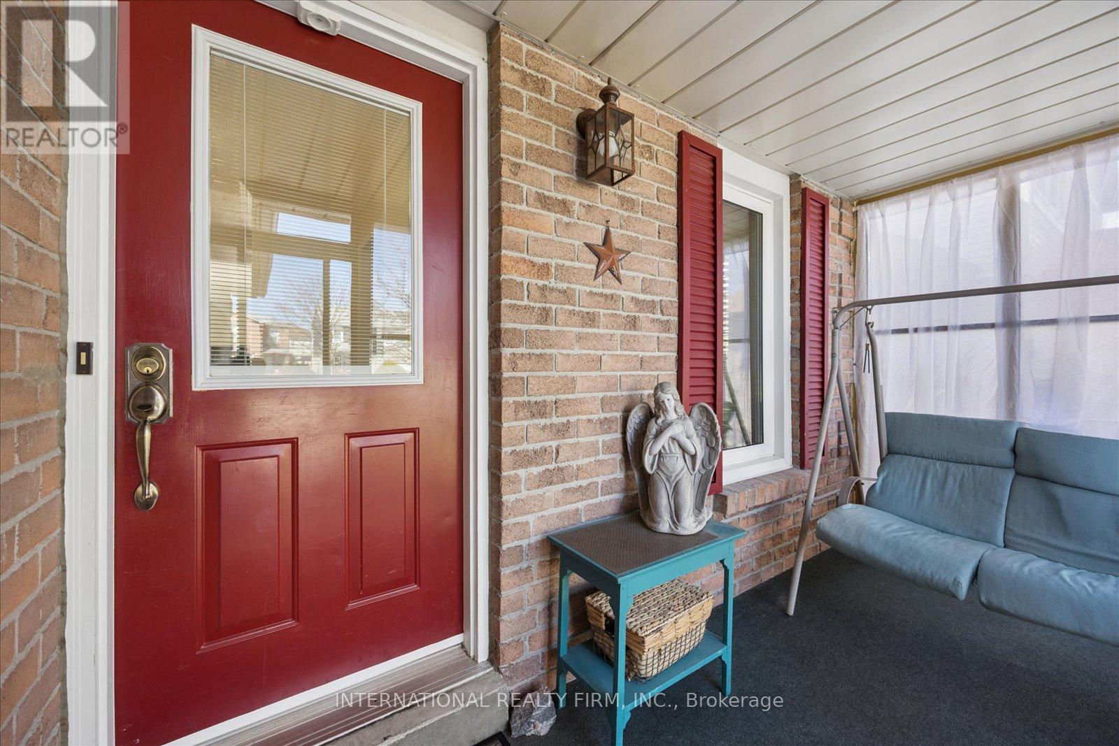 1472 Connery Crescent, Oshawa, Ontario  L1J 8E4 - Photo 4 - E12980398