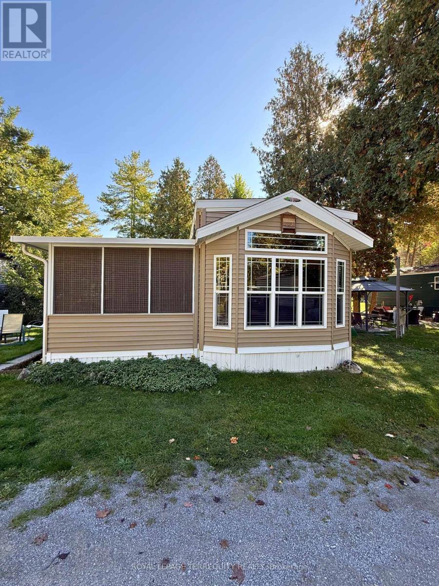 14 Rockhaven, Selwyn, Ontario  K0L 2H0 - Photo 3 - X12975390