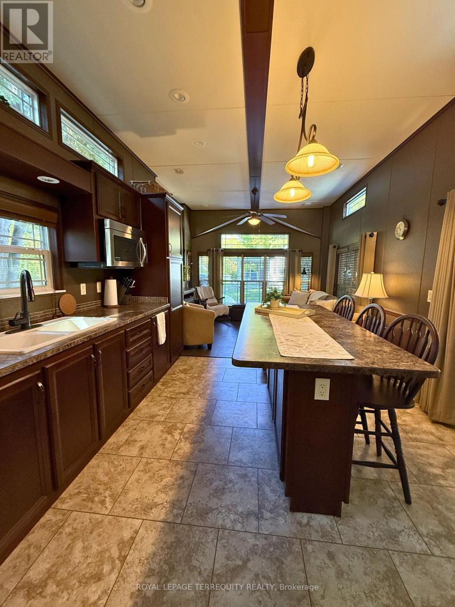 14 Rockhaven, Selwyn, Ontario  K0L 2H0 - Photo 15 - X12975390