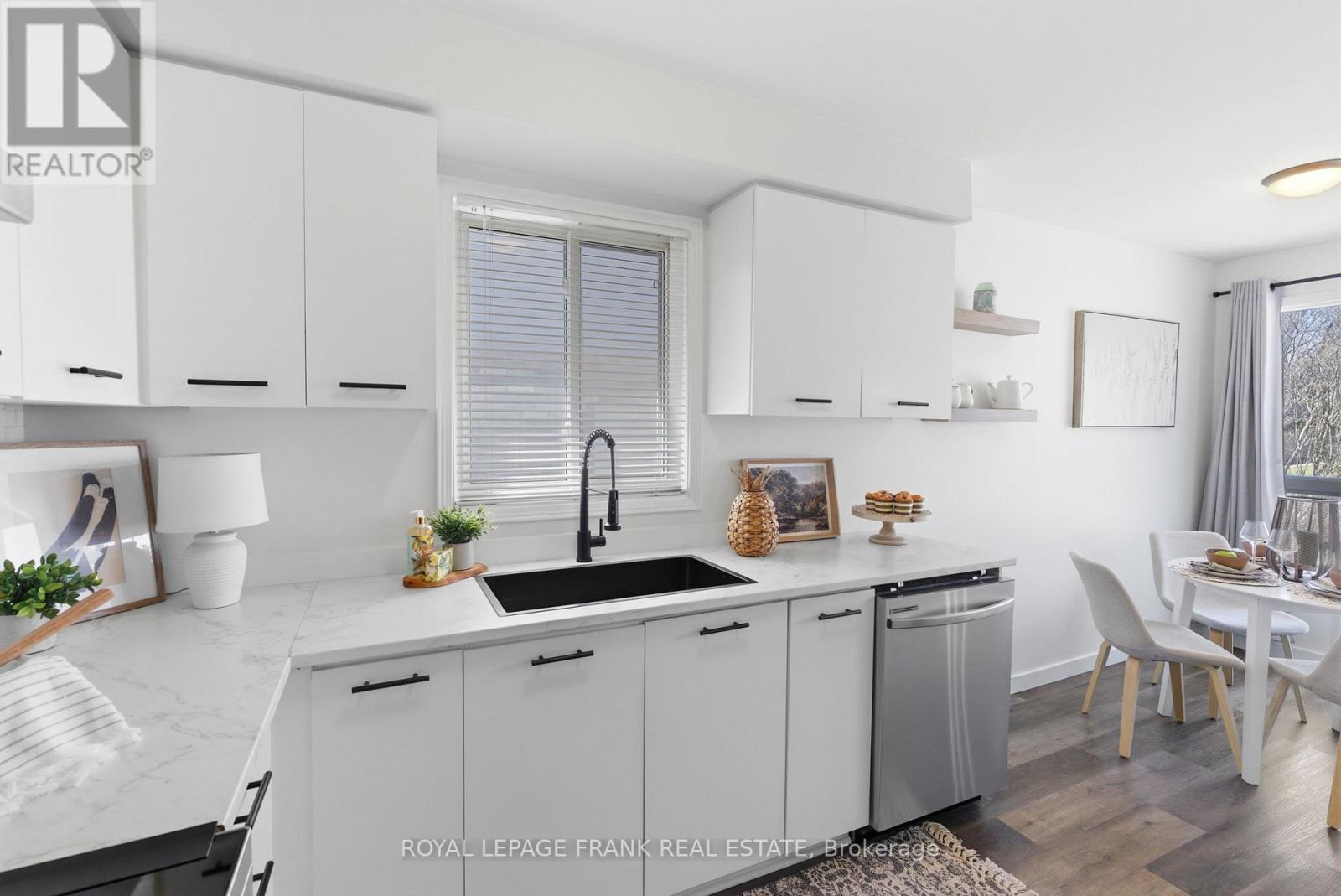 158 Trudeau Drive, Clarington, Ontario  L1C 4J3 - Photo 6 - E12981152