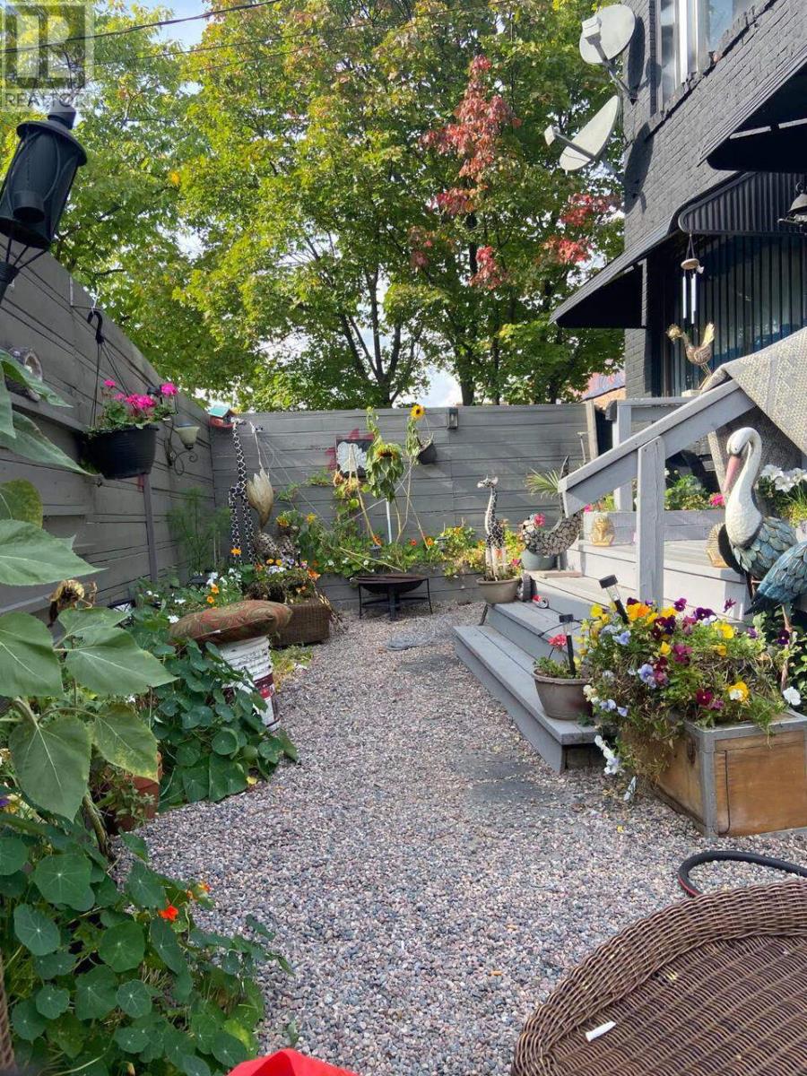 178 Wellington St E, Sault Ste. Marie, Ontario P6A 2L5 - Photo 3 - SM260636