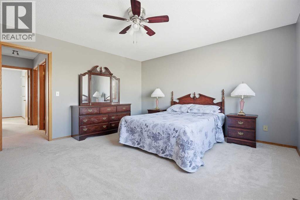 146 Hawkdale Circle Nw, Calgary, Alberta  T3G 2W9 - Photo 26 - A2292709