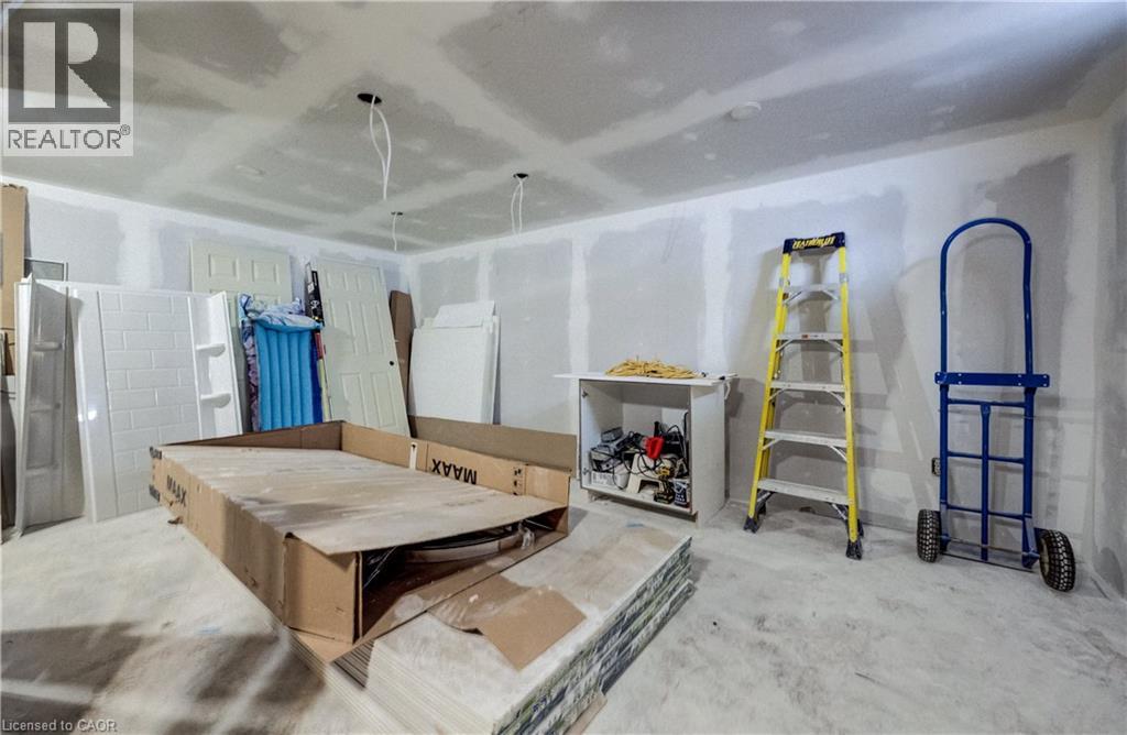 249 Cedarbrae Avenue Unit# 18, Waterloo, Ontario  N2L 4S8 - Photo 14 - 40805241