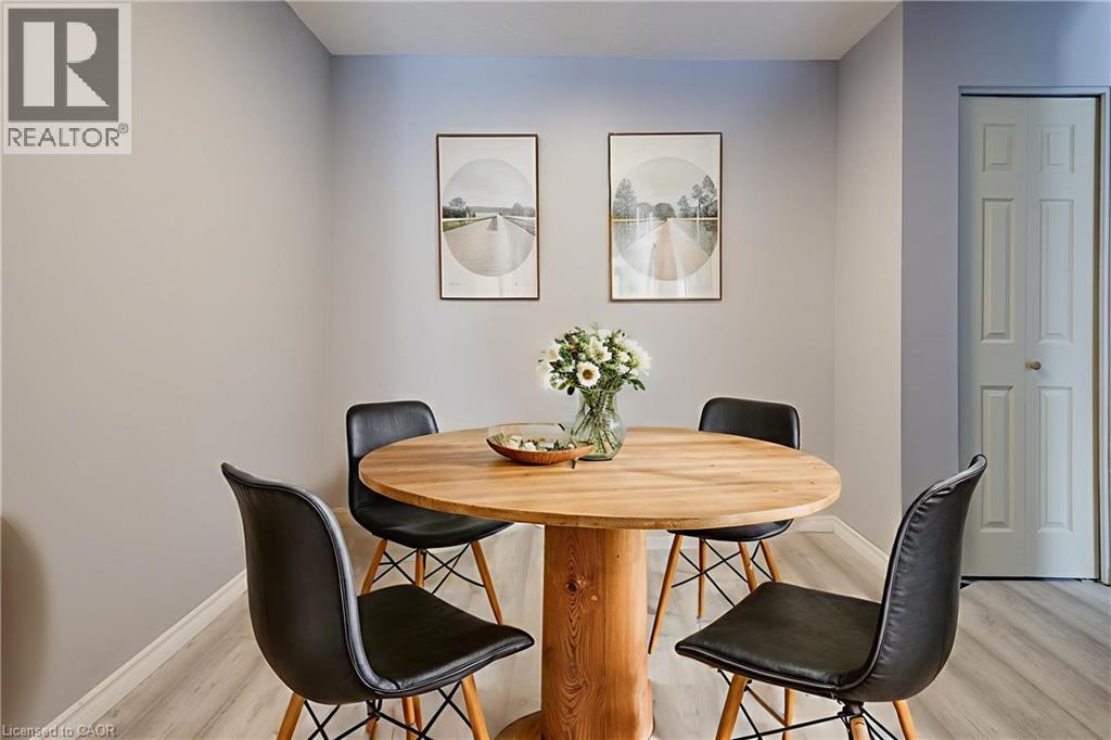 249 Cedarbrae Avenue Unit# 18, Waterloo, Ontario  N2L 4S8 - Photo 6 - 40805241