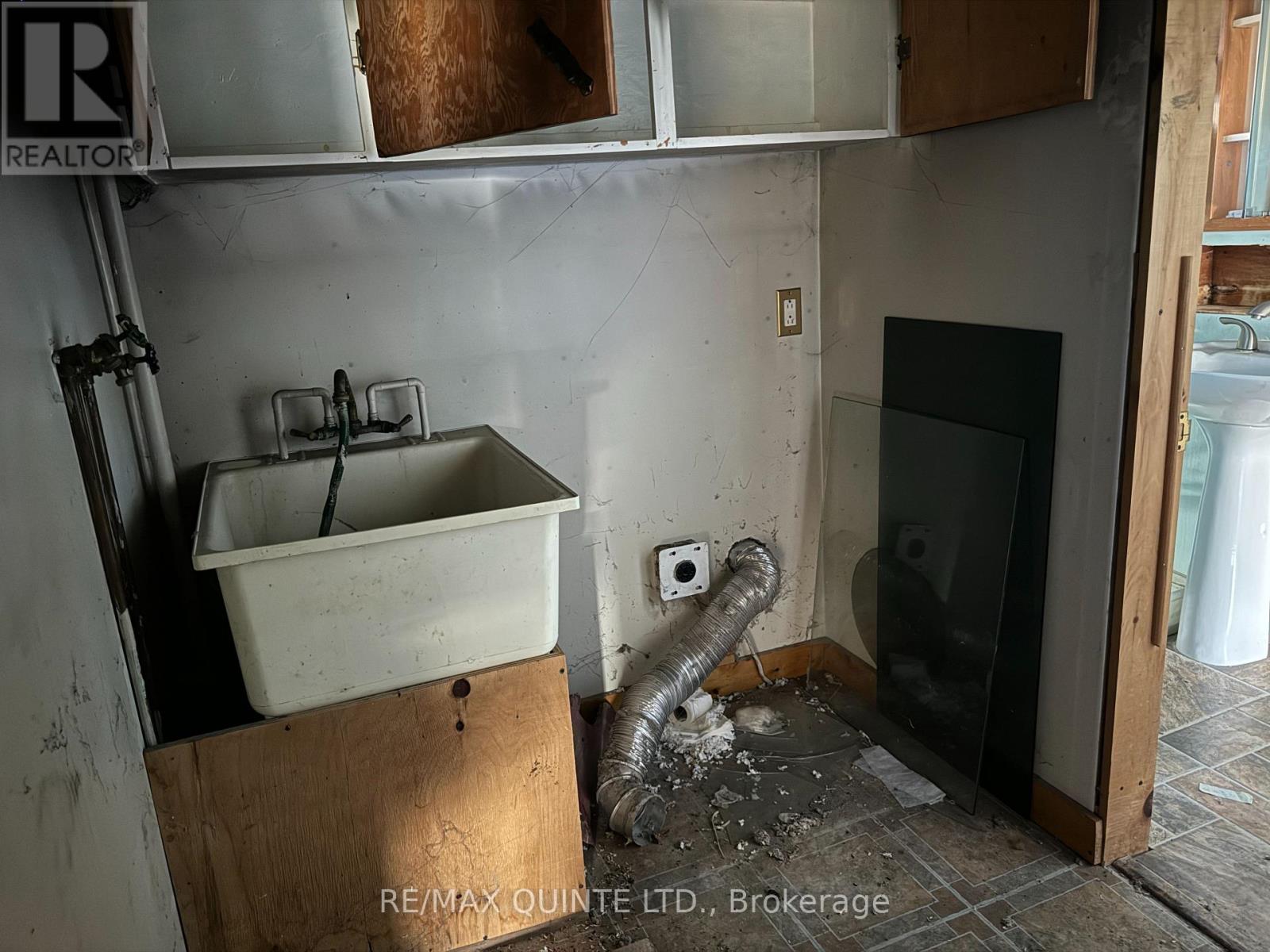 801 Old Highway 2, Quinte West, Ontario  K8V 5P5 - Photo 15 - X12981144