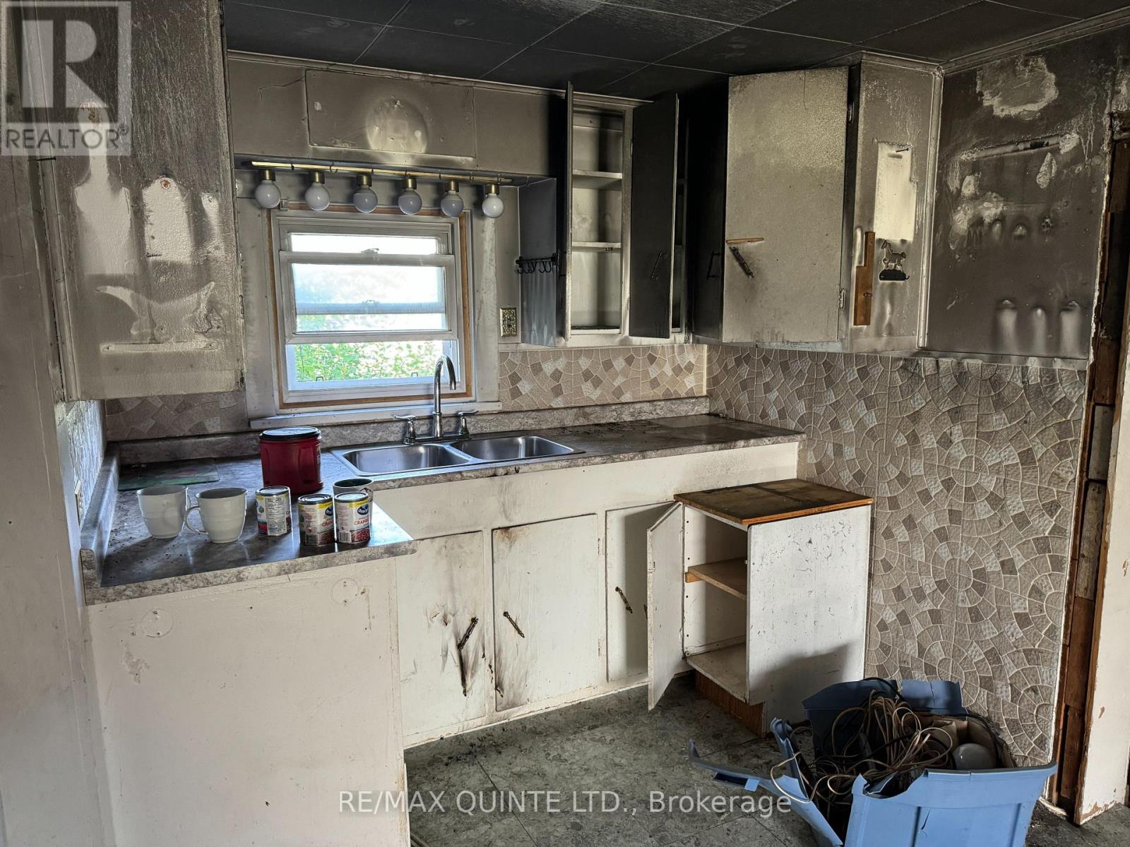 801 Old Highway 2, Quinte West, Ontario  K8V 5P5 - Photo 17 - X12981144