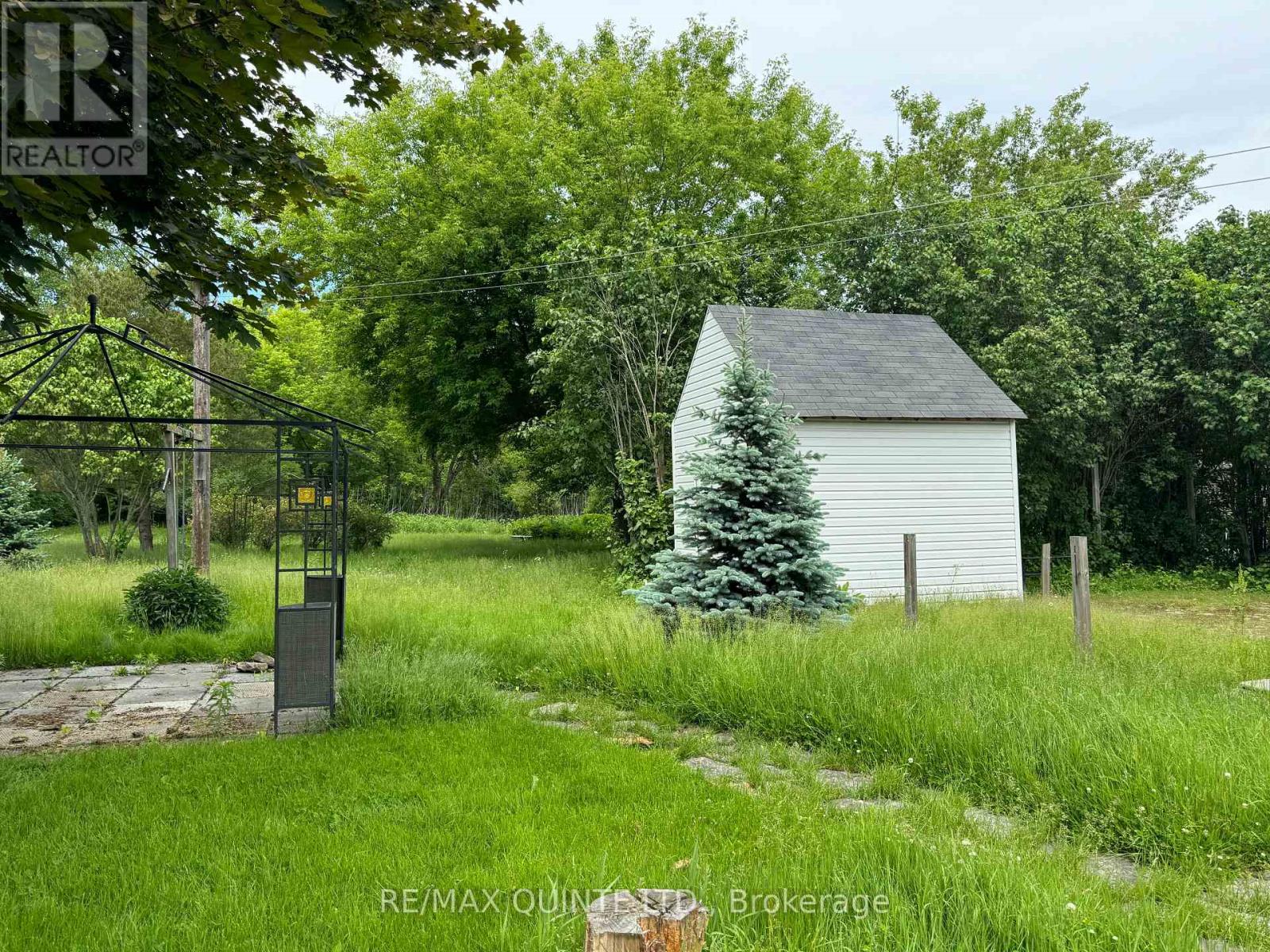 801 Old Highway 2, Quinte West, Ontario  K8V 5P5 - Photo 3 - X12981144