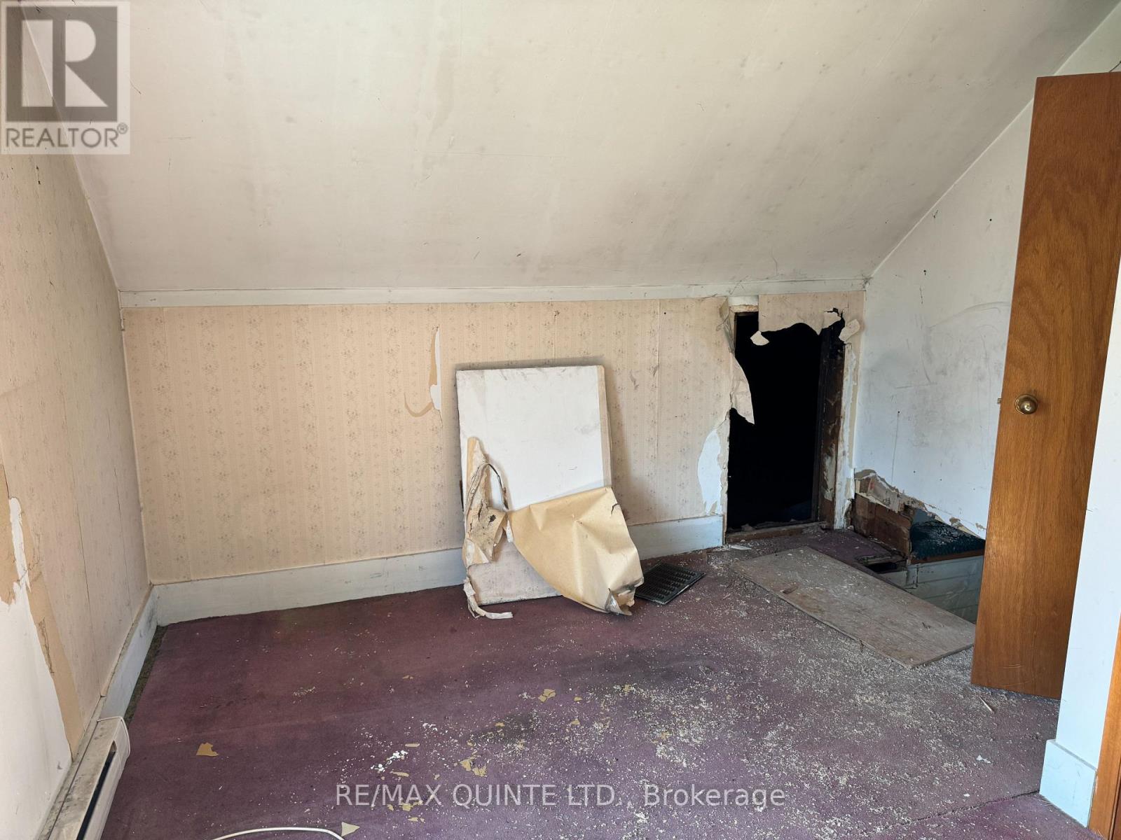 801 Old Highway 2, Quinte West, Ontario  K8V 5P5 - Photo 5 - X12981144