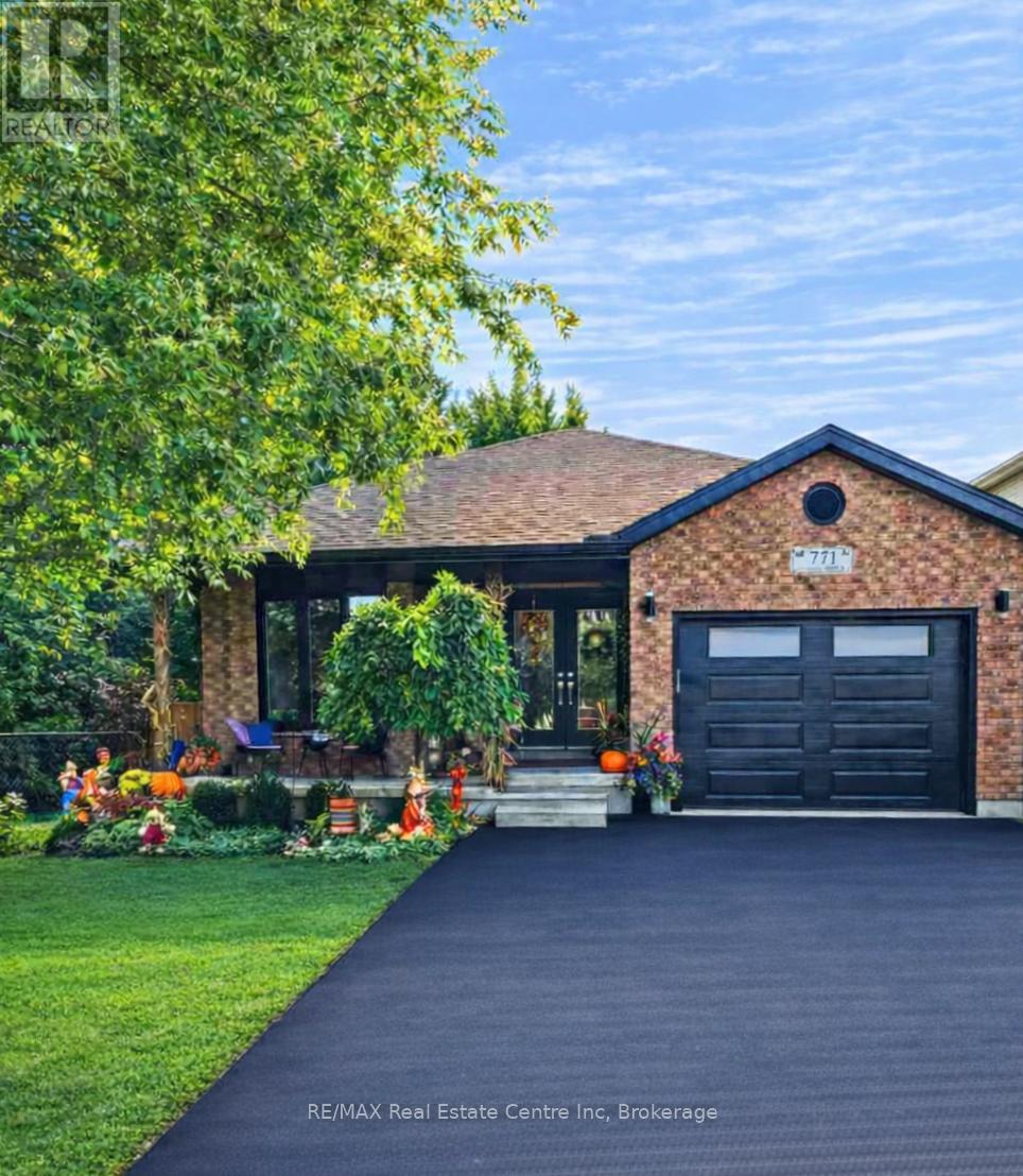 771 VICTORIA TERRACE, Centre Wellington, Ontario