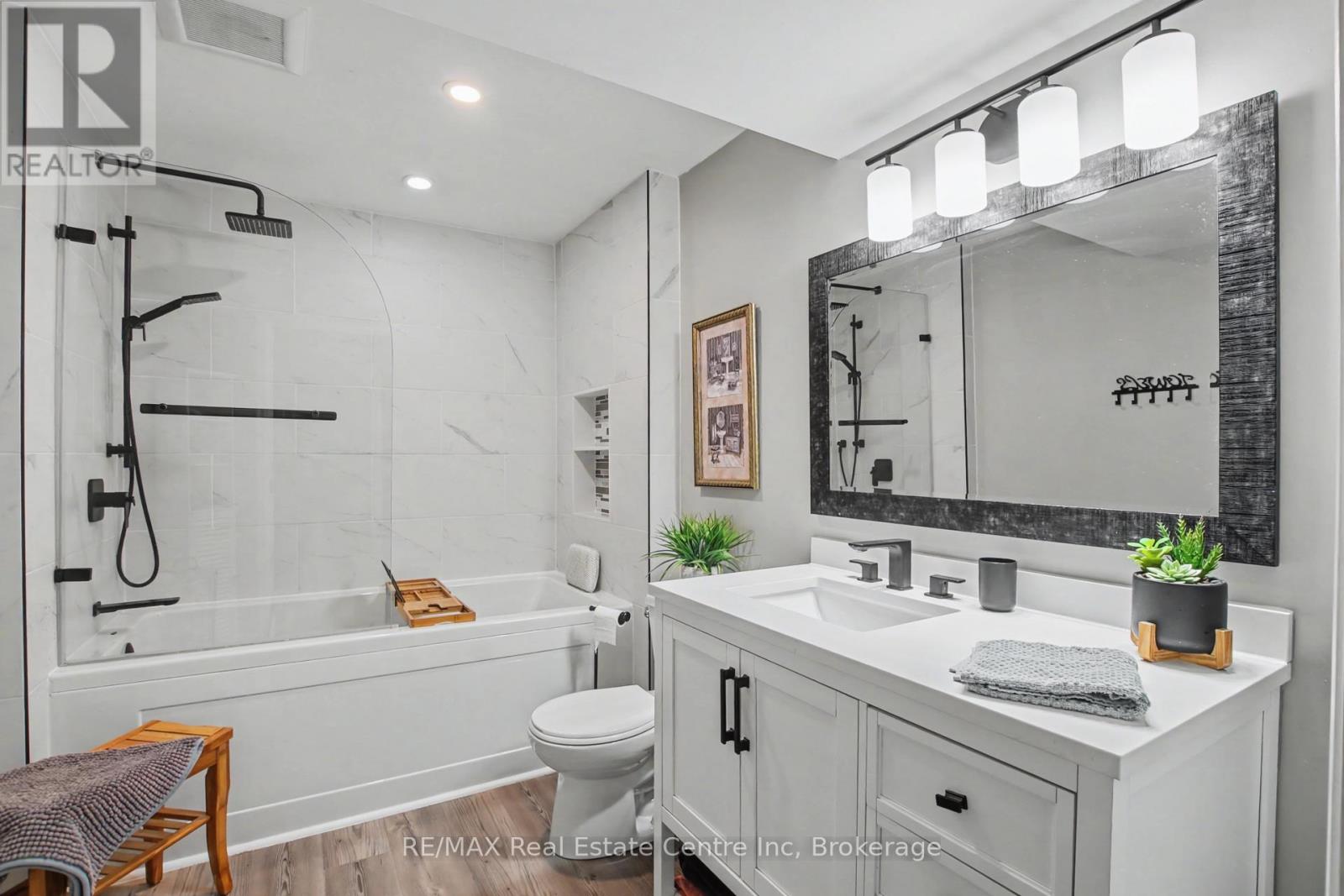 771 Victoria Terrace, Centre Wellington, Ontario  N1M 3L5 - Photo 28 - X12981028