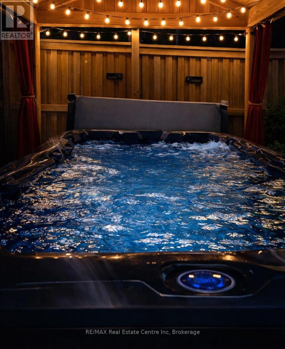 771 Victoria Terrace, Centre Wellington, Ontario  N1M 3L5 - Photo 30 - X12981028