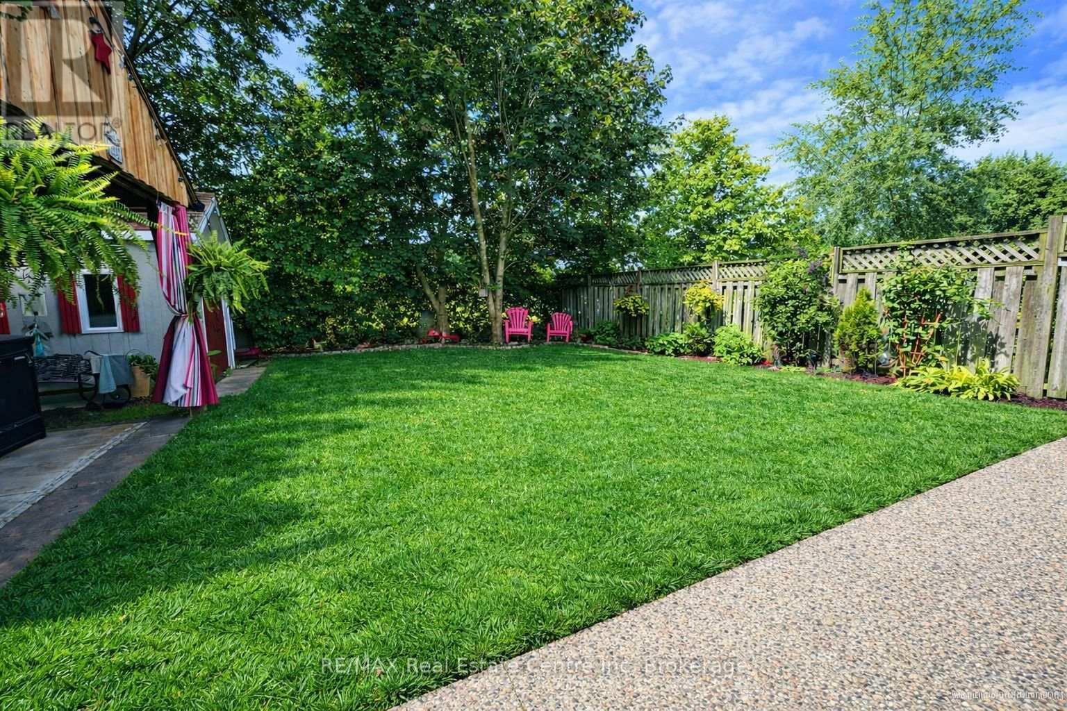 771 Victoria Terrace, Centre Wellington, Ontario  N1M 3L5 - Photo 31 - X12981028