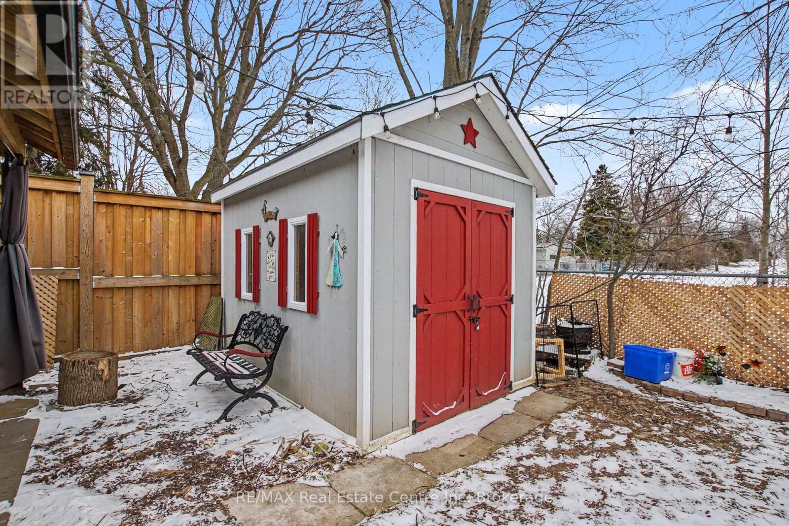 771 Victoria Terrace, Centre Wellington, Ontario  N1M 3L5 - Photo 38 - X12981028