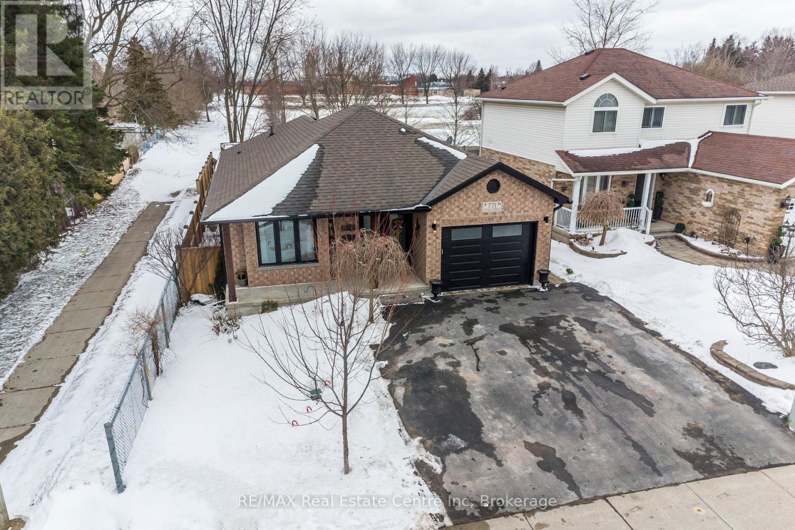 771 Victoria Terrace, Centre Wellington, Ontario  N1M 3L5 - Photo 40 - X12981028