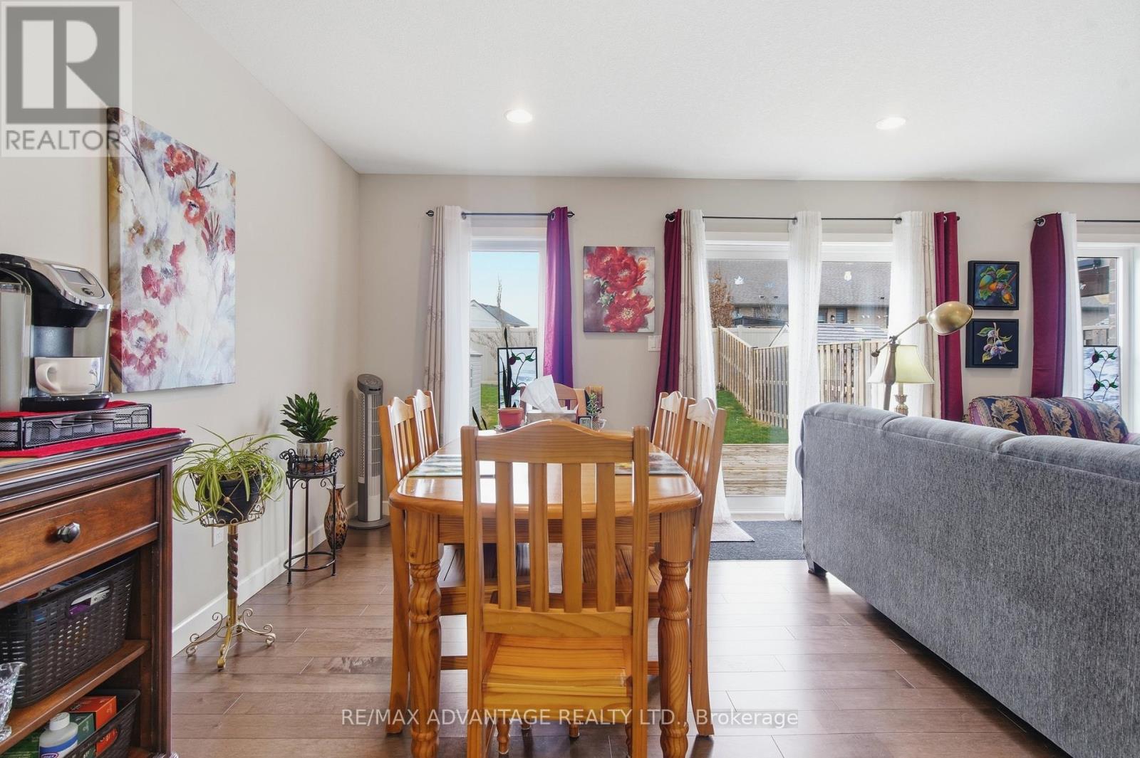 16 Empire Parkway, St. Thomas, Ontario  N5R 0E9 - Photo 12 - X12981072