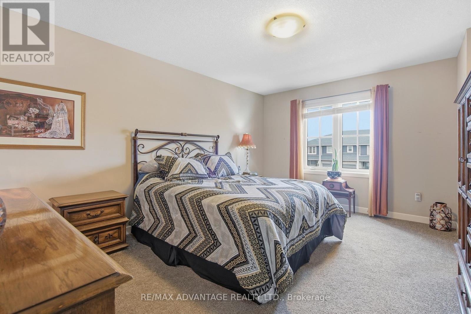 16 Empire Parkway, St. Thomas, Ontario  N5R 0E9 - Photo 17 - X12981072