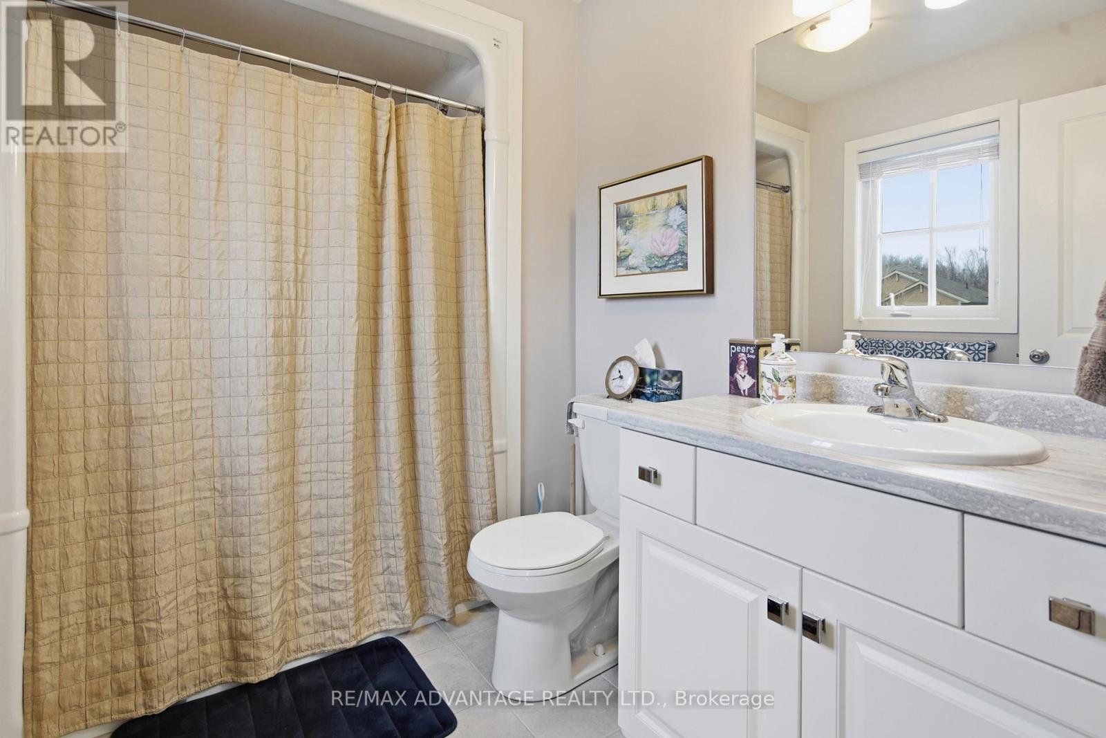 16 Empire Parkway, St. Thomas, Ontario  N5R 0E9 - Photo 19 - X12981072