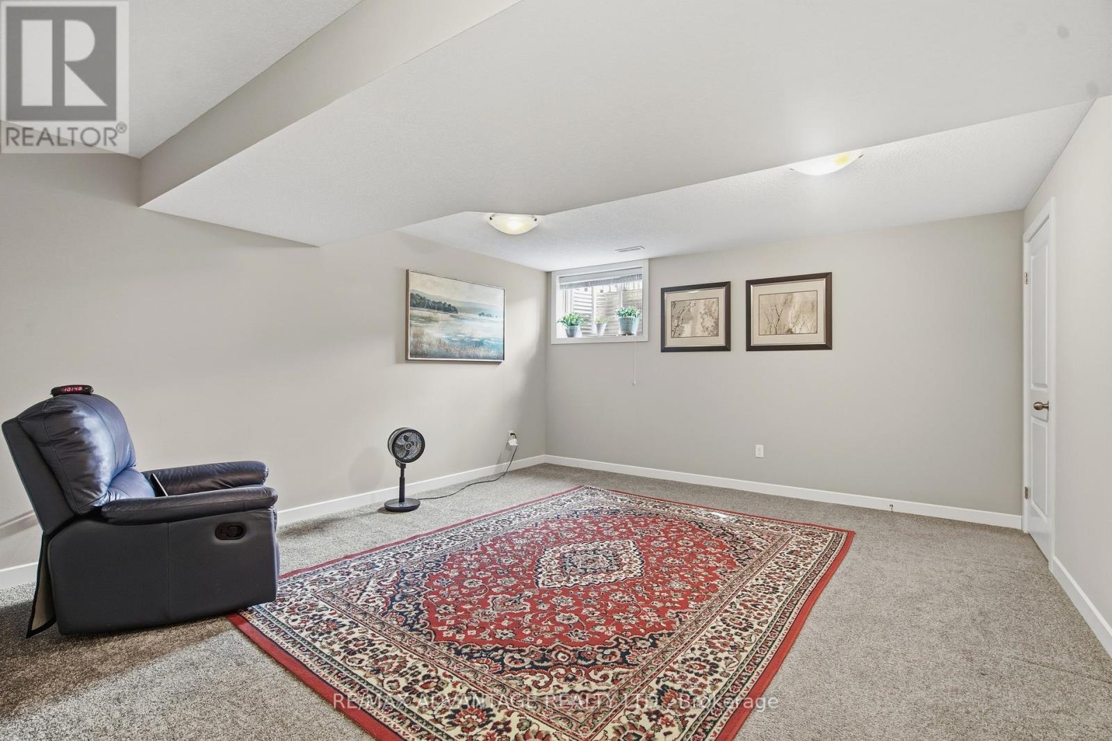 16 Empire Parkway, St. Thomas, Ontario  N5R 0E9 - Photo 26 - X12981072