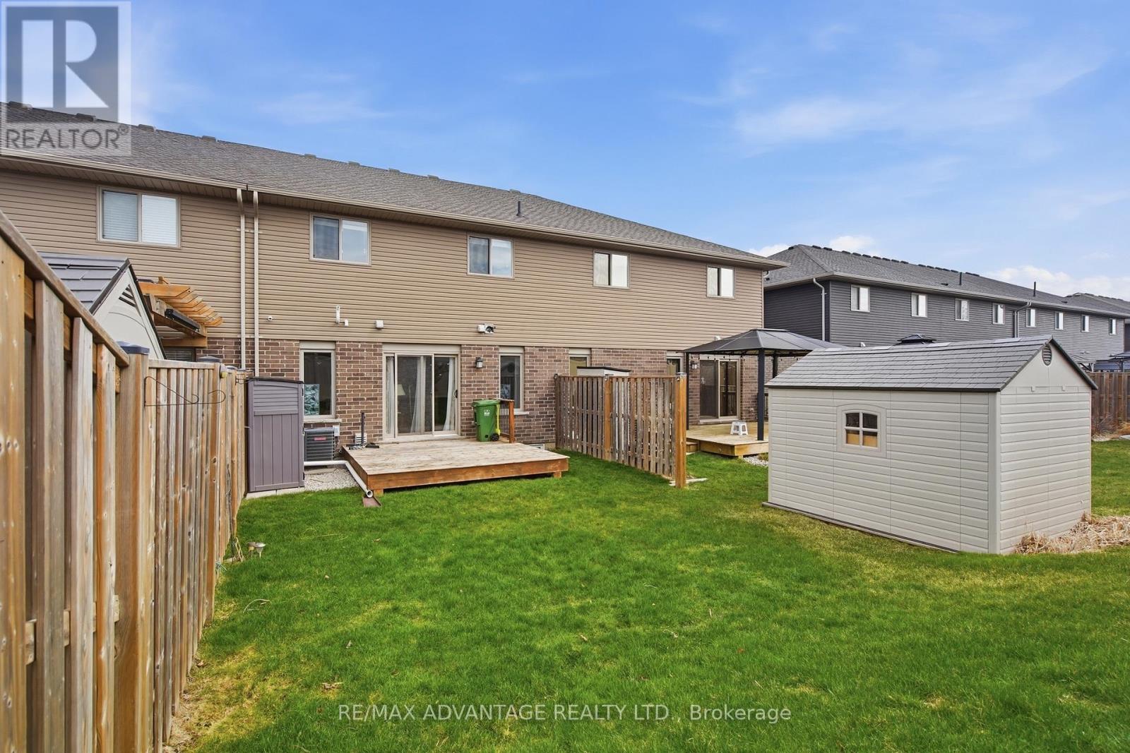 16 Empire Parkway, St. Thomas, Ontario  N5R 0E9 - Photo 32 - X12981072
