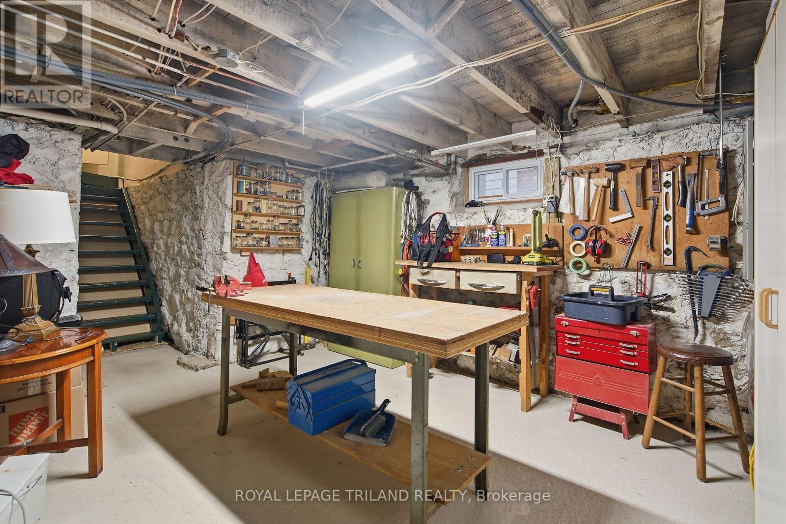 937 Waterloo Street, London East (East B), Ontario  N6A 3X2 - Photo 32 - X12981100