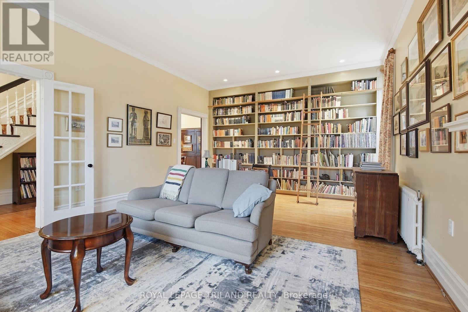 937 Waterloo Street, London East (East B), Ontario  N6A 3X2 - Photo 4 - X12981100