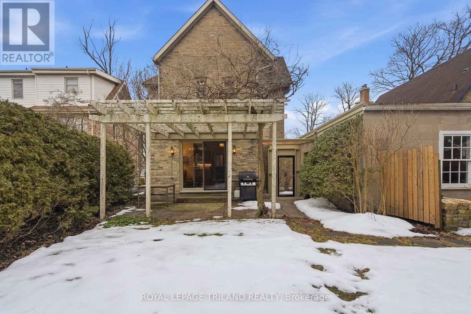 937 Waterloo Street, London East (East B), Ontario  N6A 3X2 - Photo 40 - X12981100