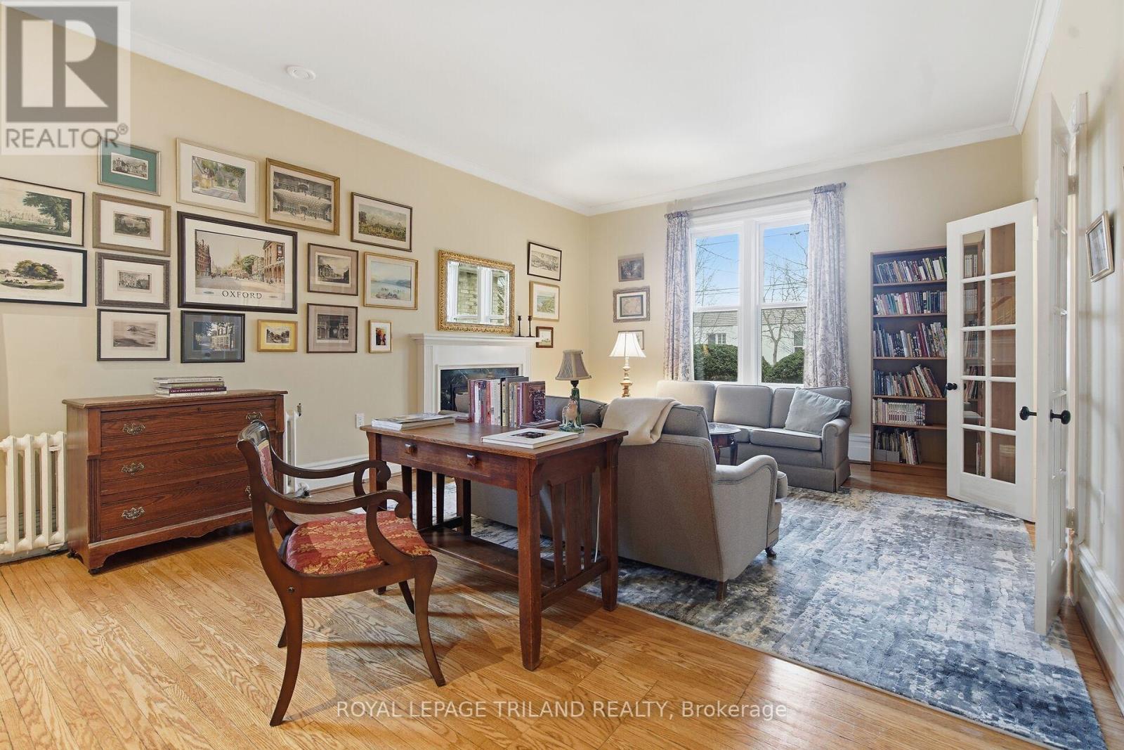 937 Waterloo Street, London East (East B), Ontario  N6A 3X2 - Photo 6 - X12981100