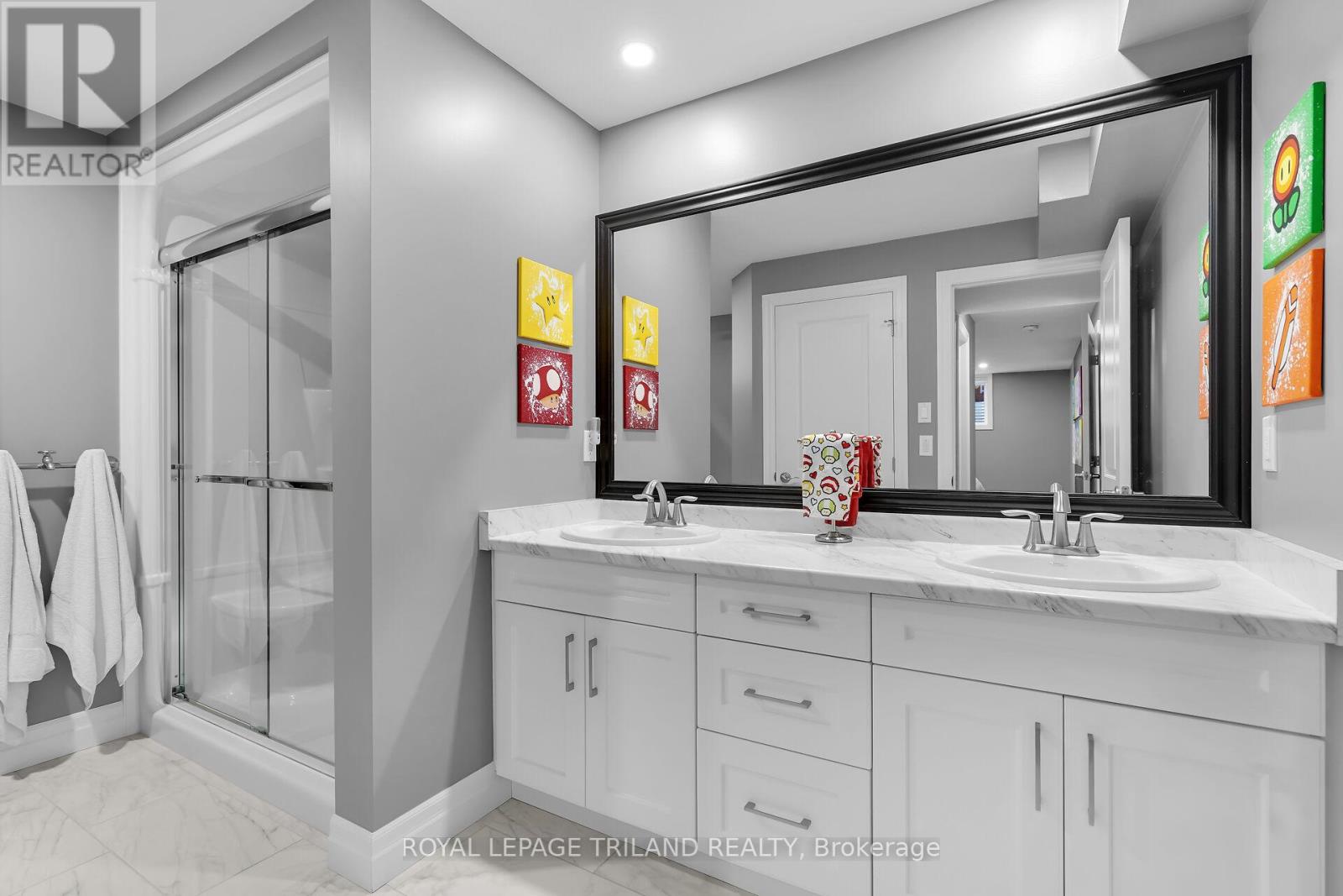 95 Brooker Trail, Thames Centre (Thorndale), Ontario  N0M 2P0 - Photo 25 - X12981110