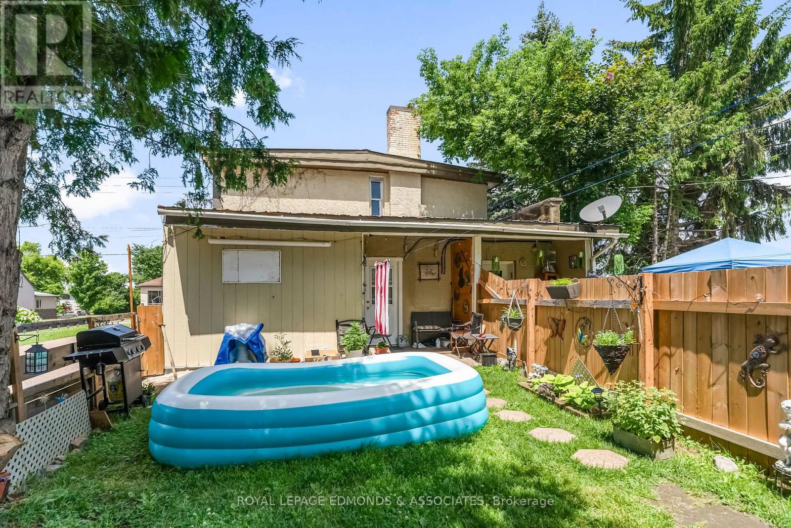 394 Pembroke Street E, Pembroke, Ontario K8A 3K6 - Photo 29 - X12980998