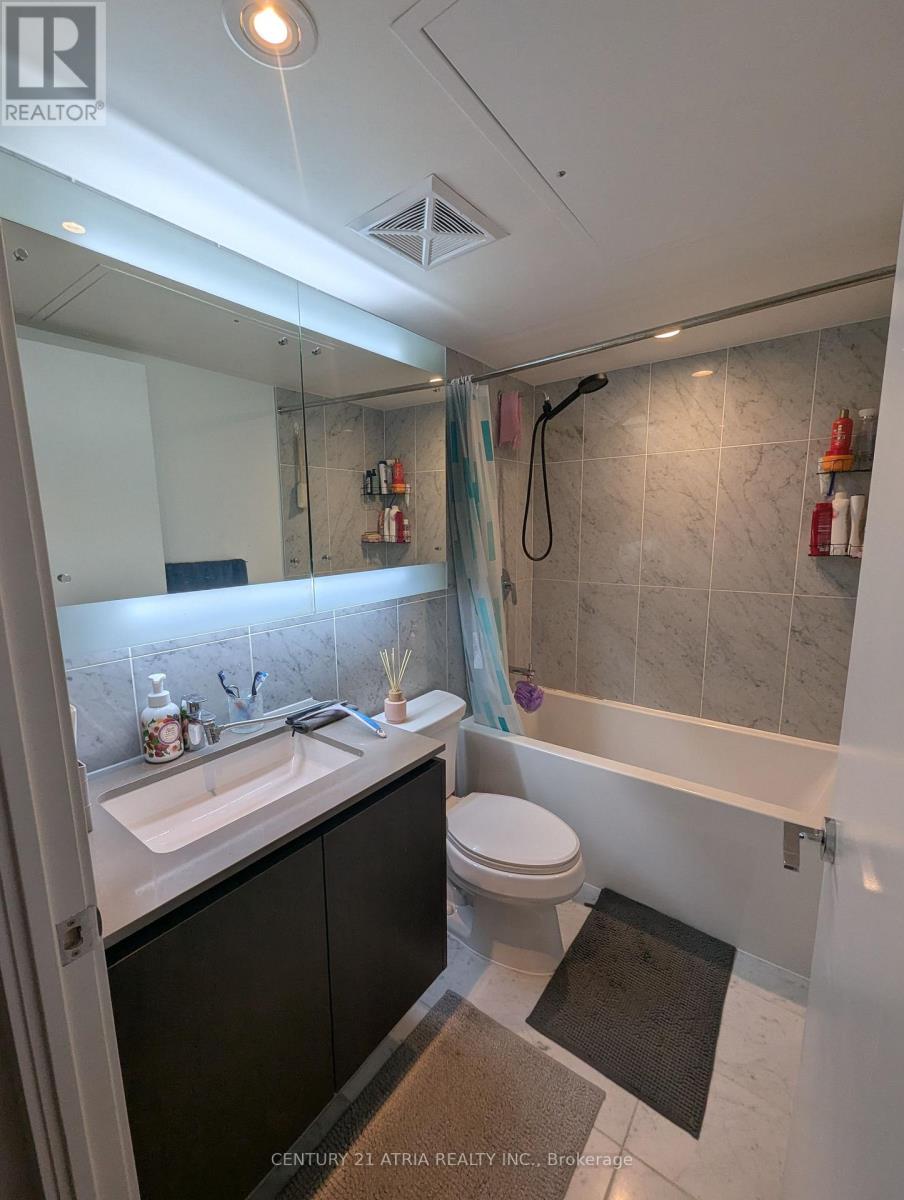 2008 - 80 Queens Wharf Road, Toronto, Ontario  M5V 0J3 - Photo 12 - C12980984