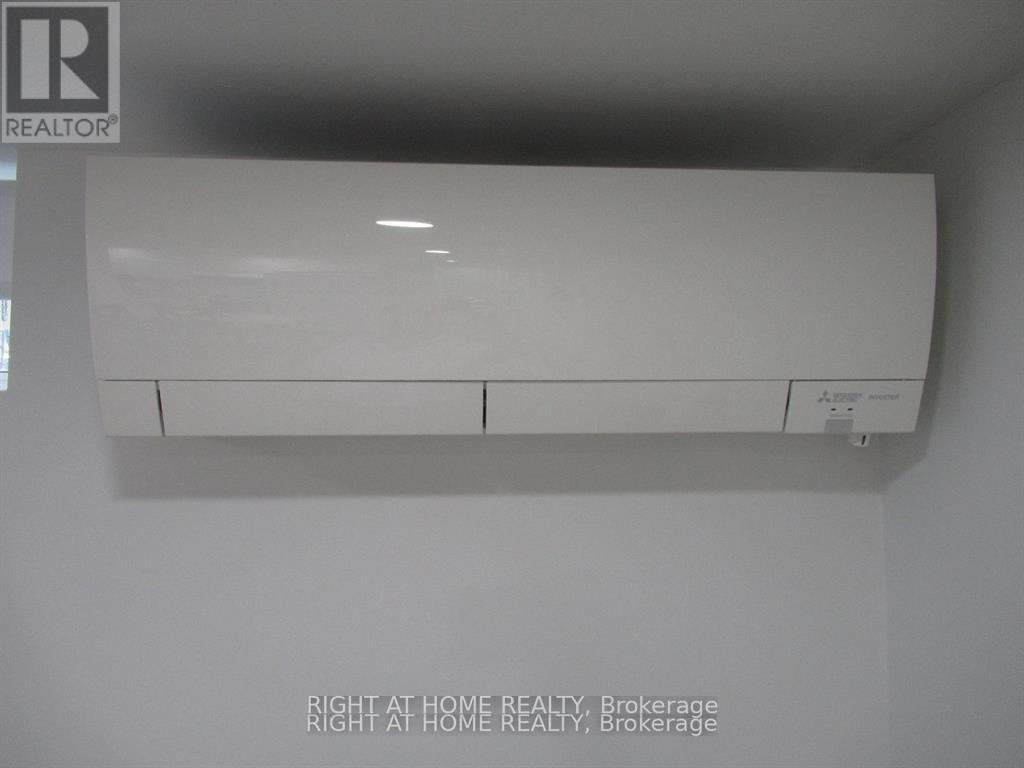 Lower - 272 Roxton Road, Toronto, Ontario  M6G 3P9 - Photo 6 - C12981084