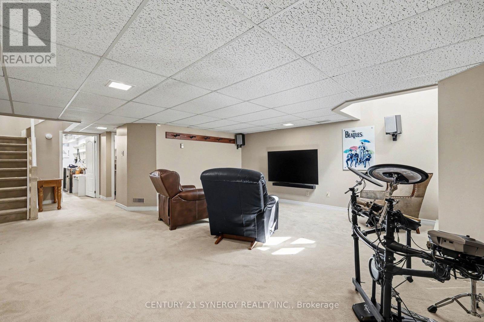 11 Grandcourt Drive, Ottawa, Ontario K2G 5W9 - Photo 13 - X12980980