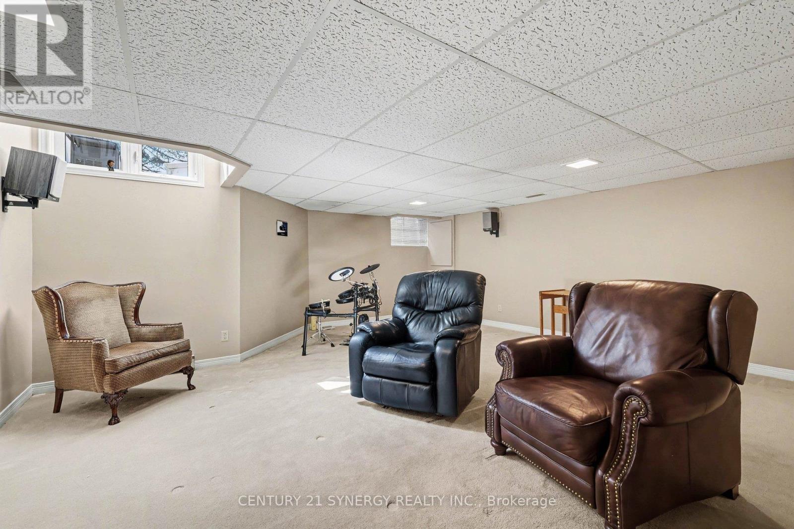 11 Grandcourt Drive, Ottawa, Ontario K2G 5W9 - Photo 15 - X12980980