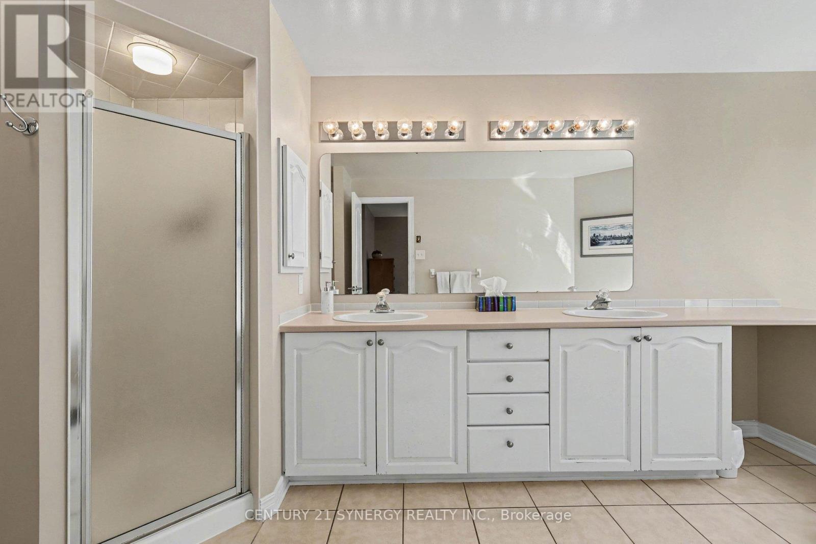 11 Grandcourt Drive, Ottawa, Ontario K2G 5W9 - Photo 24 - X12980980