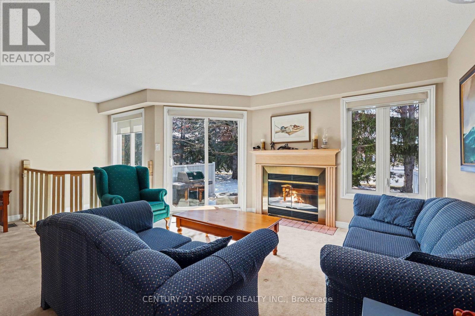 11 Grandcourt Drive, Ottawa, Ontario K2G 5W9 - Photo 8 - X12980980