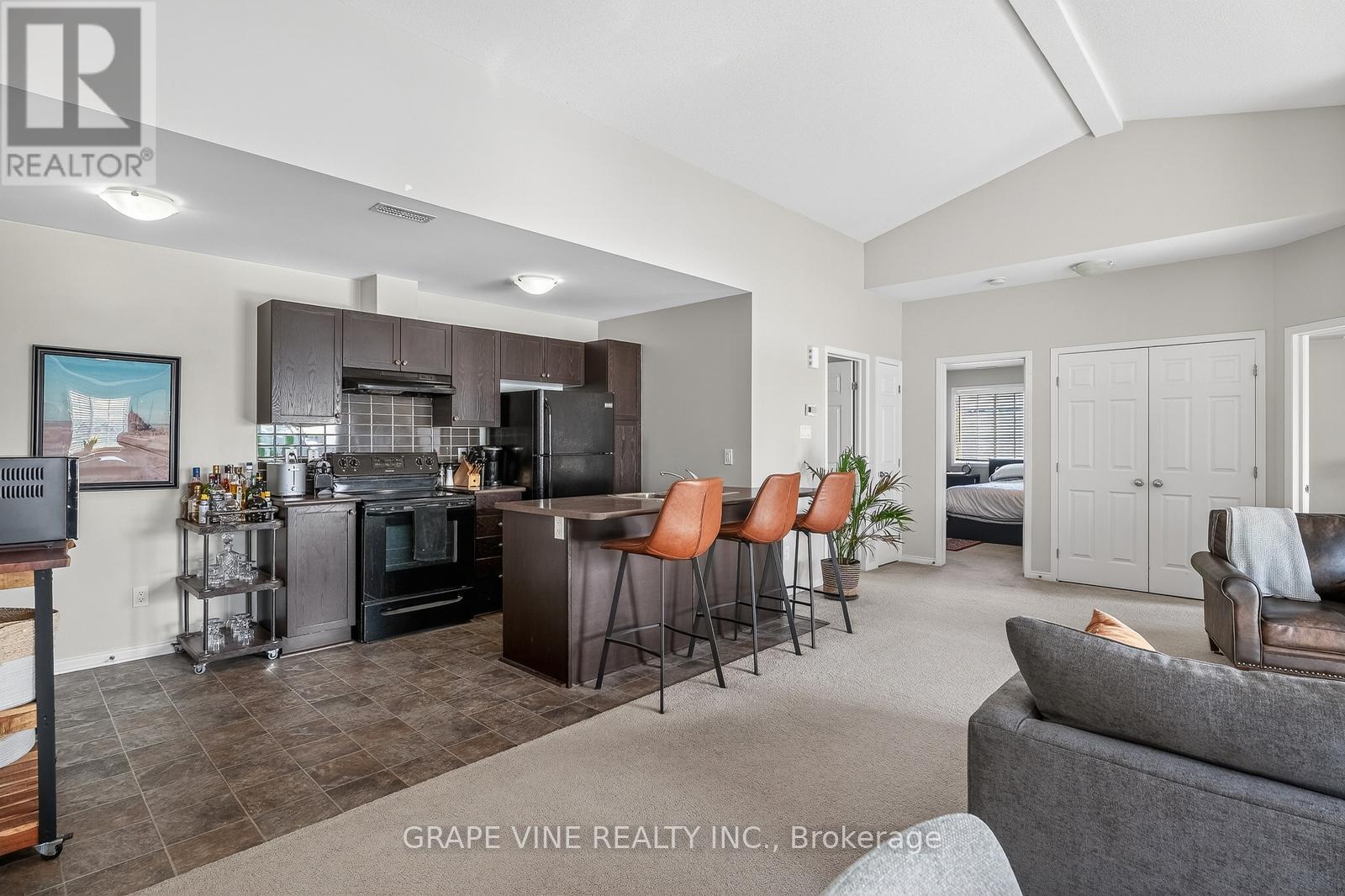 F - 104 Artesa Private, Ottawa, Ontario  K2S 0J8 - Photo 13 - X12981034